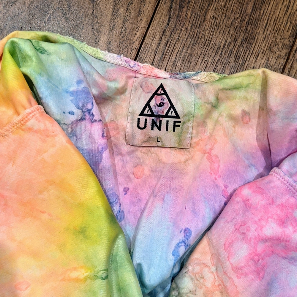 UNIF Tie Dye One Piece Swimsuit - Picture 6 of 7